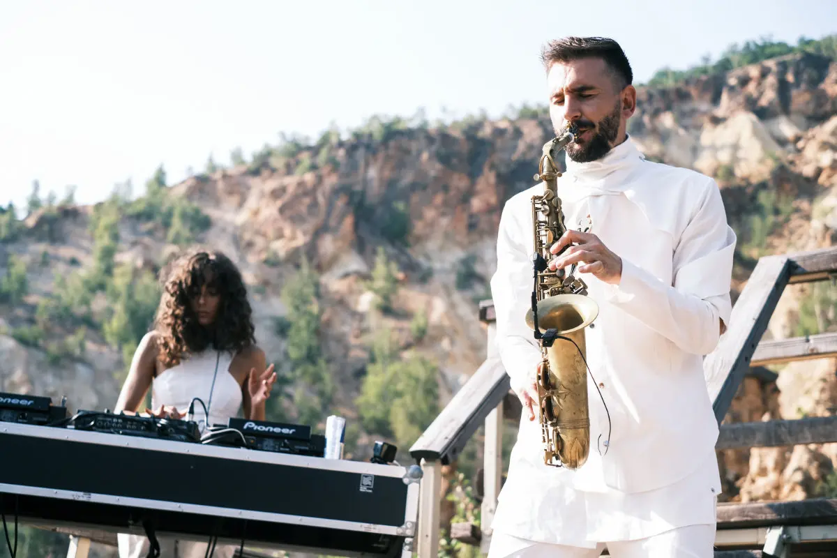 Saxtime Music - Devils Town Red Bull