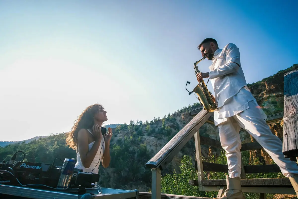 Saxtime Music - Devils Town Red Bull